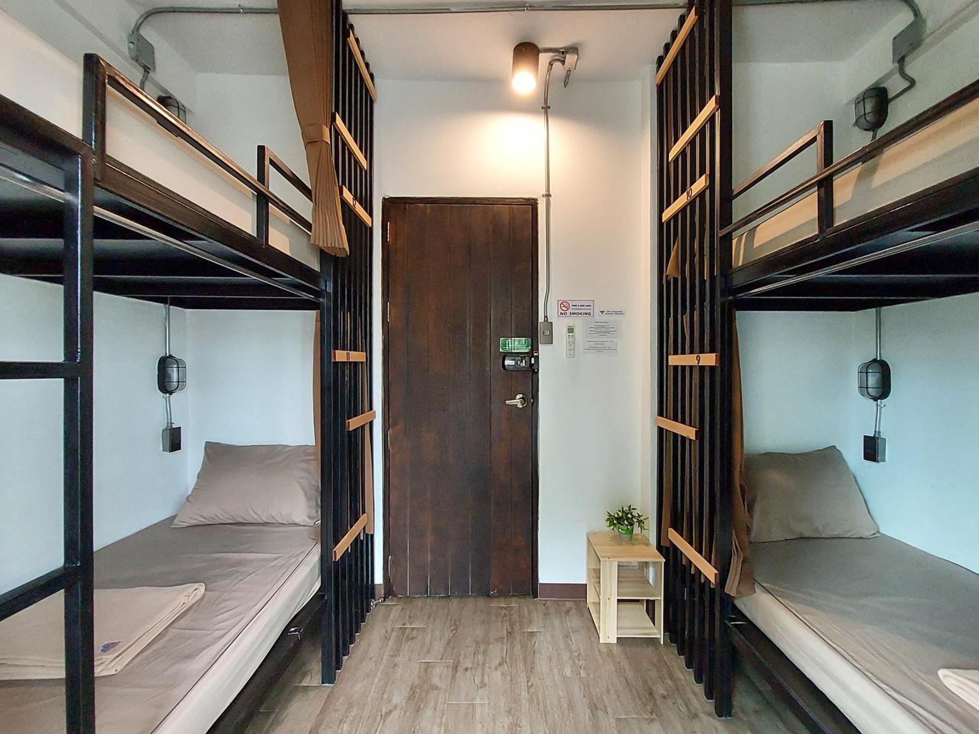 Feel Good Bangkok Hostel Banguecoque Exterior foto