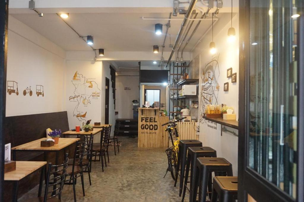 Feel Good Bangkok Hostel Banguecoque Exterior foto